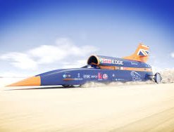 Xe điều khiển từ xa tốc độ cao 200km/h Bloodhound SSC