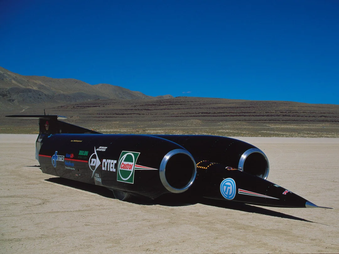 Xe điều khiển từ xa tốc độ cao 200km/h Thurst SSC